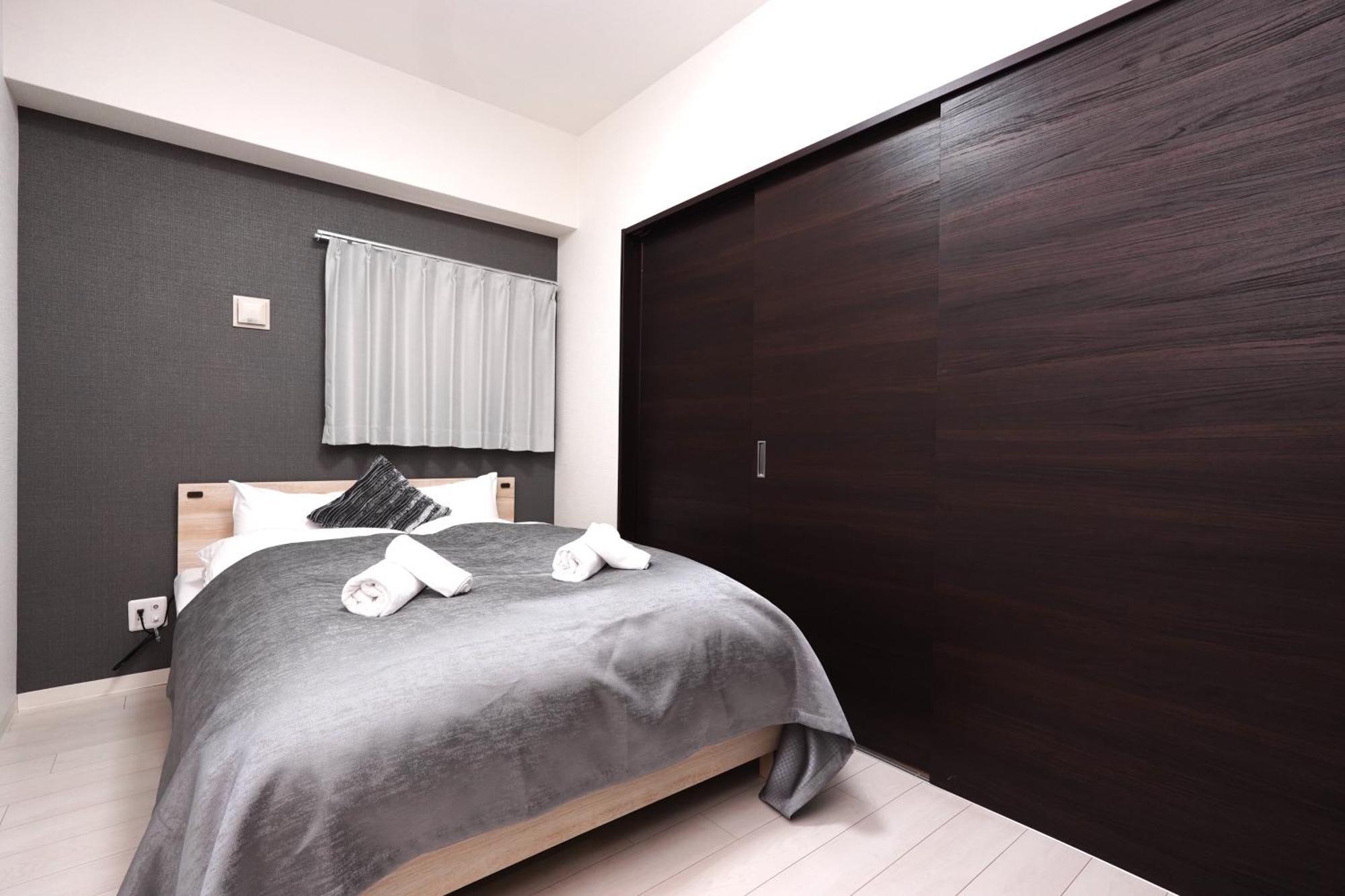 Dotonbori Royal II Apartment Osaka Exterior photo