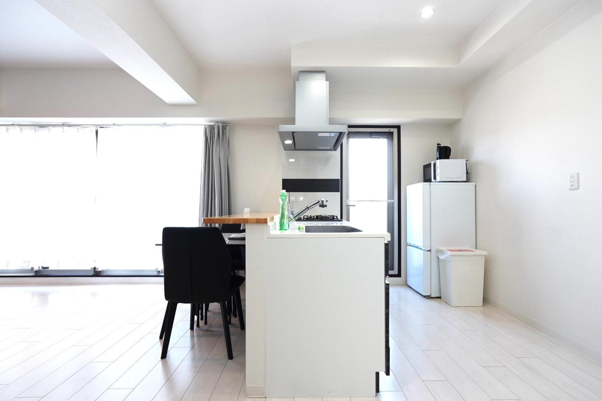 Dotonbori Royal II Apartment Osaka Room photo
